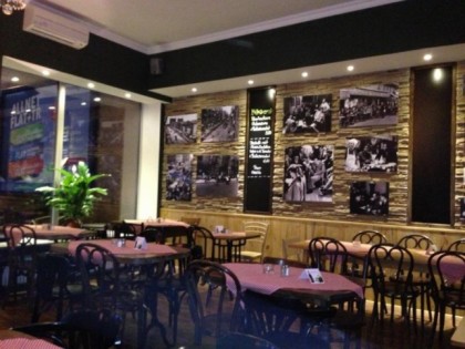 照片: Bar Retro &amp; Restaurant